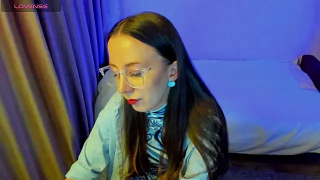 CurlySteph online show from April 2026 08:20:02 PM