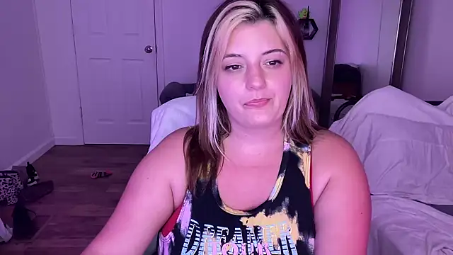 Snapshot of magicsparkles chatting on February 2025 11:14:02 PM magicsparkles online show from February 2025 11:14:02 PM