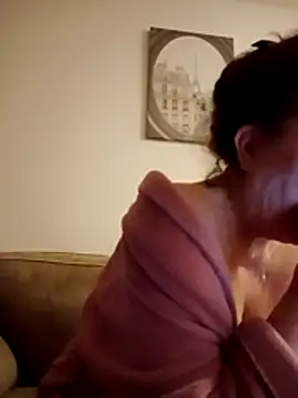 Hottie-Mom online show from February 2026 10:08:02 PM