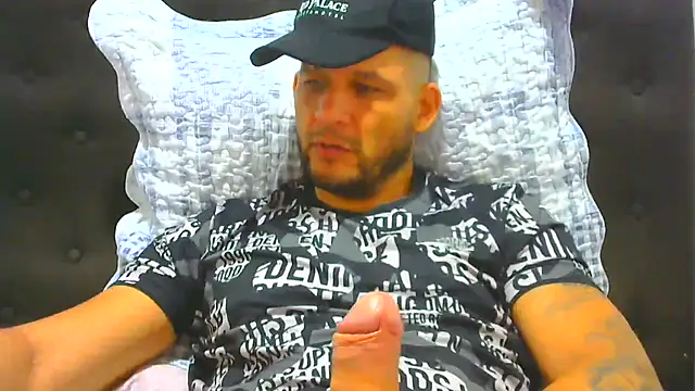 Snapshot of altenori112 chatting on July 2026 01:21:01 AM altenori112 online show from July 2026 01:21:01 AM
