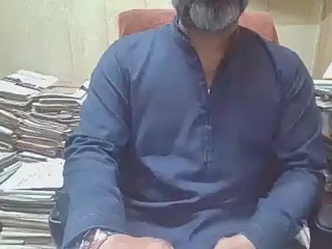 hairymaster95 online show from November 2025 04:25:02 AM