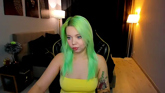 EnergyBunny 1 online show from February 2026 07:32:01 PM