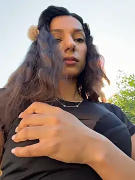  MiaQueen  online show from August 2026 02:30:02 PM