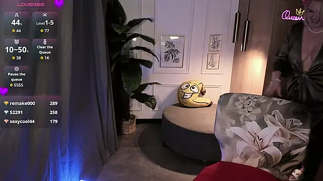 YolandaKiss online show from April 2026 04:46:01 AM