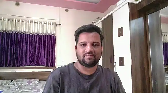Snapshot of dhruv_love chatting on February 2025 11:21:02 AM dhruv love online show from February 2025 11:21:02 AM