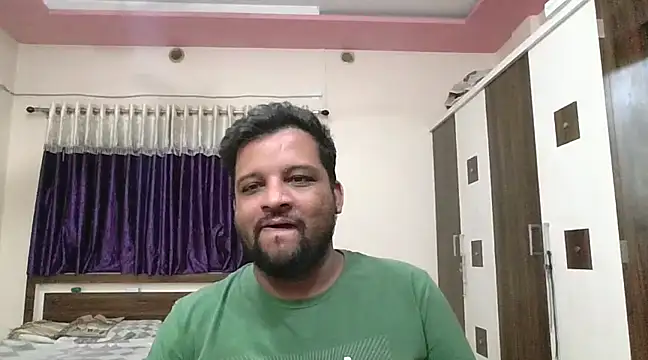 Snapshot of dhruv_love chatting on February 2025 05:29:02 PM dhruv love online show from February 2025 05:29:02 PM