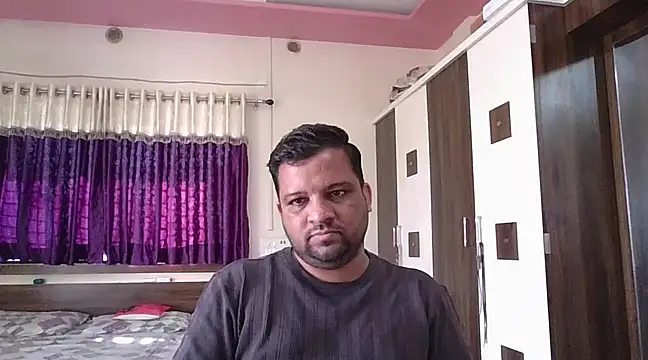 Snapshot of dhruv_love chatting on February 2025 04:07:01 AM dhruv love online show from February 2025 04:07:01 AM