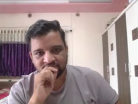 Snapshot of dhruv_love chatting on September 2025 04:56:01 AM dhruv love online show from September 2025 04:56:01 AM