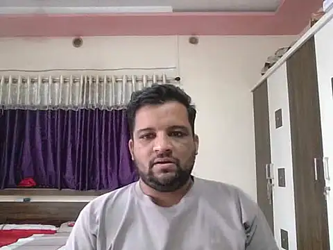 Snapshot of dhruv_love chatting on September 2025 09:31:02 AM dhruv love online show from September 2025 09:31:02 AM