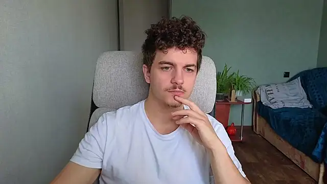 Remy Miles online show from October 2025 08:22:01 AM