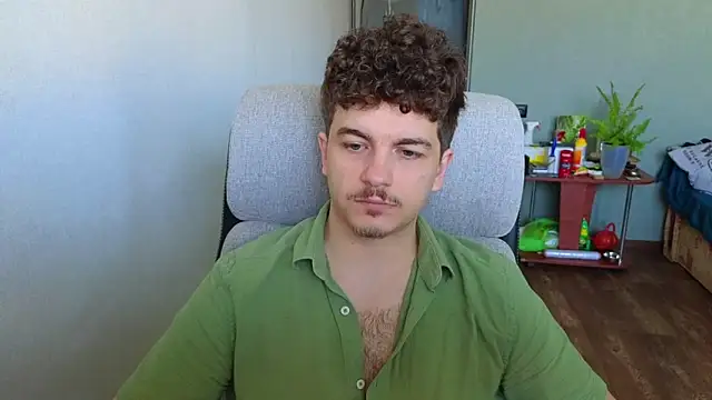 Snapshot of Remy_Miles chatting on May 2026 05:03:02 AM Remy Miles online show from May 2026 05:03:02 AM