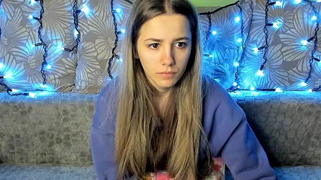 MaggieCake online show from December 2024 03:26:02 AM