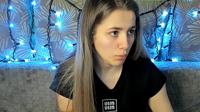 MaggieCake online show from February 2025 05:22:01 AM