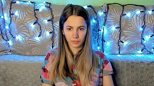 MaggieCake online show from February 2026 03:27:01 AM