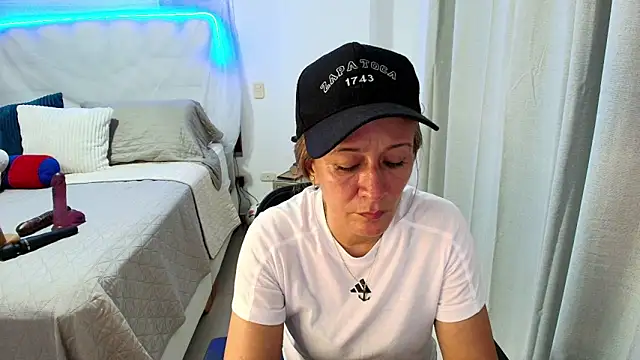 Naty Stone online show from May 2026 09:53:01 PM