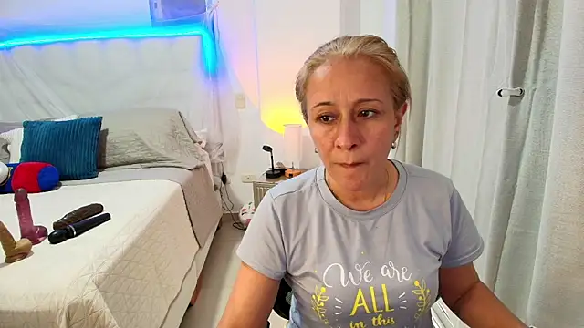 Naty Stone online show from June 2026 09:26:01 PM