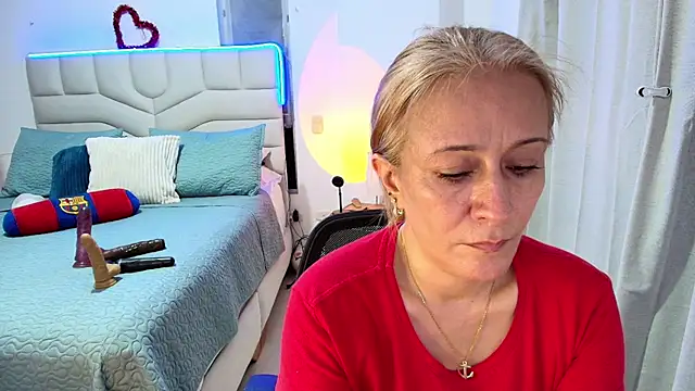 Naty Stone online show from July 2026 09:52:01 PM