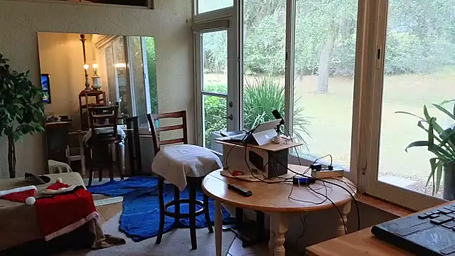 eliberator1777 online show from December 2025 05:19:02 PM