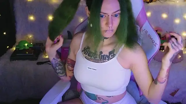 Ginger Stay online show from March 2026 10:32:01 AM