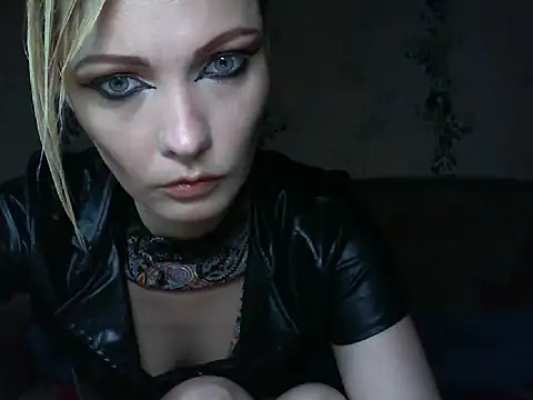 WildMissNiks online show from June 2026 07:03:02 AM