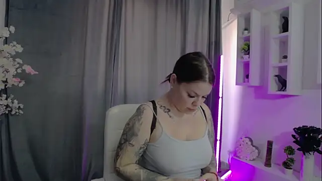 Raven Luna online show from December 2024 10:24:01 AM