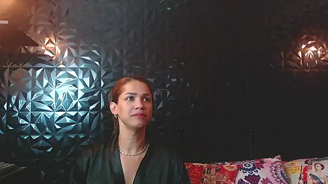 PINK  LOLA1 online show from November 2025 12:53:02 AM