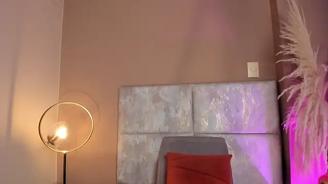 Christy Sea online show from November 2025 06:19:02 PM