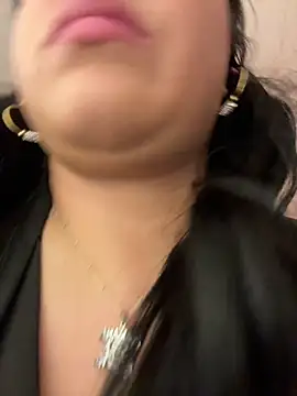 KallyMyller1 online show from April 2026 07:32:01 PM