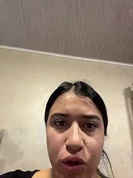 KallyMyller1 online show from April 2026 07:49:02 PM