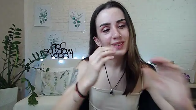 FranceskoJones online show from January 2025 03:18:01 AM