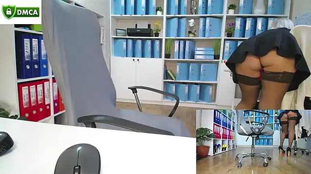 Snapshot of secret-office chatting on December 2025 06:17:02 AM secret-office online show from December 2025 06:17:02 AM