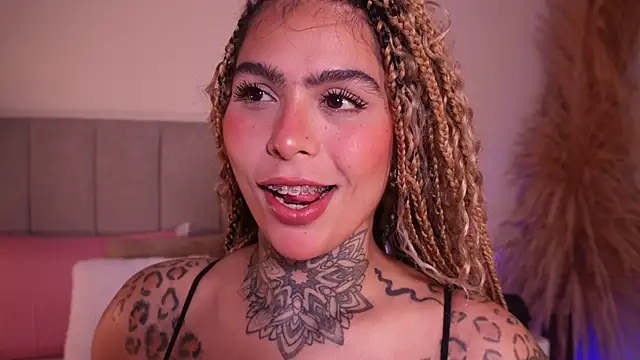 curvyliciousss online show from February 2026 06:06:02 PM