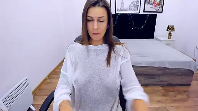 AlexiaDarren online show from December 2024 09:41:02 PM