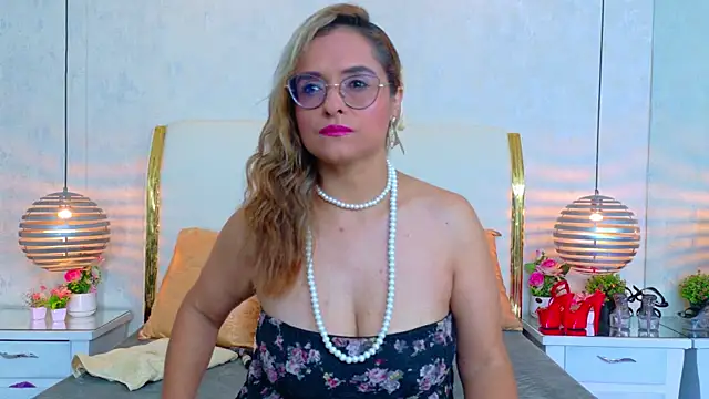Snapshot of MarilynVega1 chatting on July 2026 08:57:01 PM MarilynVega1 online show from July 2026 08:57:01 PM