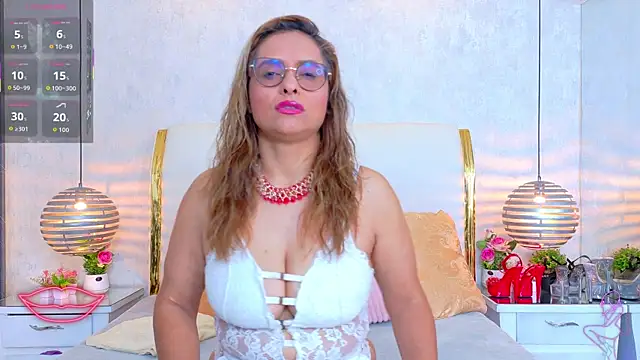 Snapshot of MarilynVega1 chatting on July 2026 09:19:02 PM MarilynVega1 online show from July 2026 09:19:02 PM