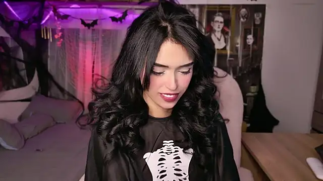 YourKatt online show from October 2025 02:43:02 AM