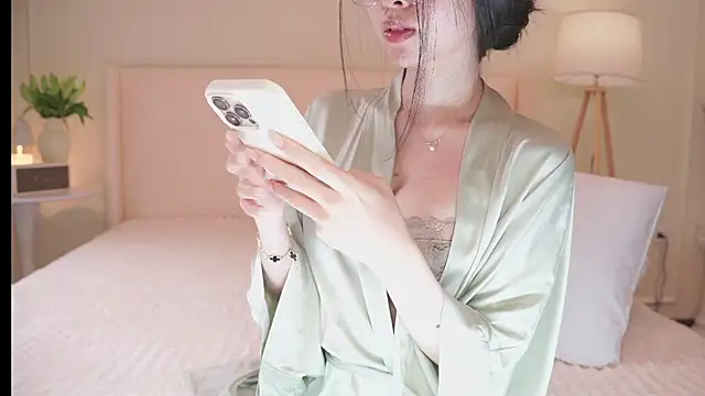 IsMiMi online show from January 2026 11:32:02 PM