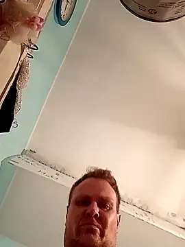 OliverBerlinSucht online show from October 2025 12:19:01 AM