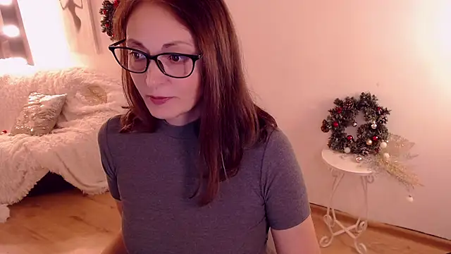 Snapshot of CaringSophie chatting on December 2024 05:20:01 AM CaringSophie online show from December 2024 05:20:01 AM