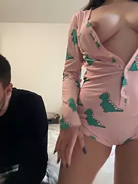 couplepenetration online show from January 2025 12:30:02 PM