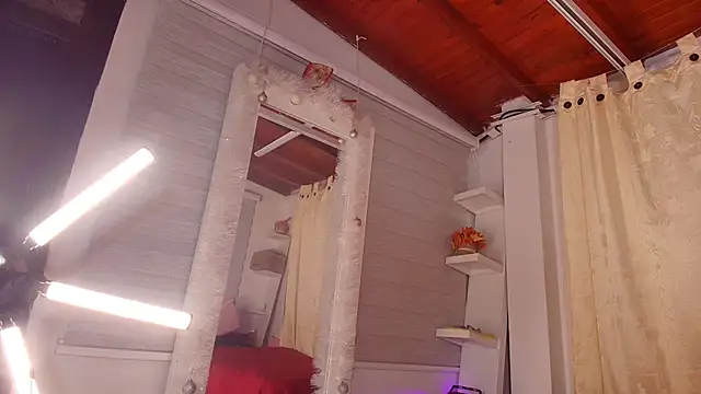 emyli sw  online show from February 2025 03:08:02 AM