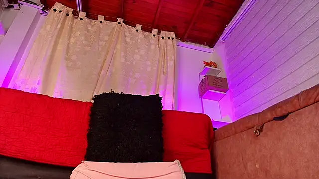 emyli sw  online show from February 2025 09:35:02 AM