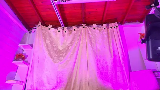 emyli sw  online show from February 2025 03:10:02 AM