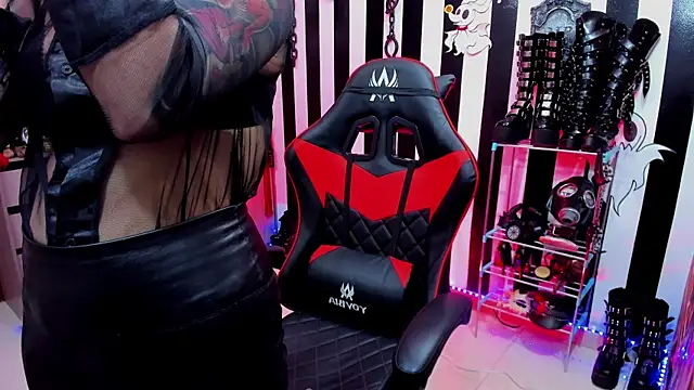 Mistress Yelena online show from February 2025 10:36:02 PM