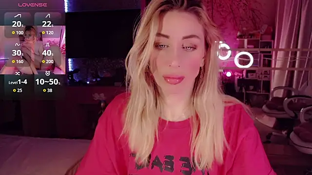 AnnieGOld  online show from November 2025 11:37:01 PM