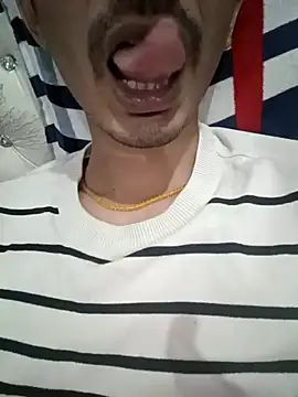 Snapshot of dreamtoungelick69 chatting on December 2024 07:37:02 PM dreamtoungelick69 online show from December 2024 07:37:02 PM