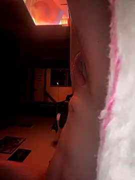 Snapshot of Chris-LE91 chatting on September 2025 01:06:02 AM Chris-LE91 online show from September 2025 01:06:02 AM