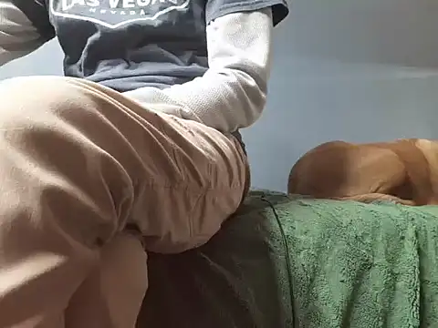 beobe74 online show from December 2025 06:27:02 PM