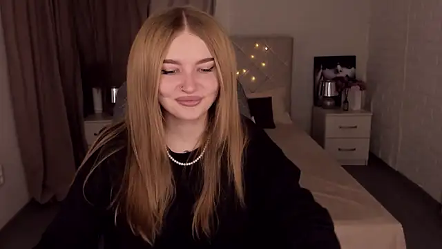Snapshot of ViolettaLopez chatting on January 2025 04:34:02 PM ViolettaLopez online show from January 2025 04:34:02 PM
