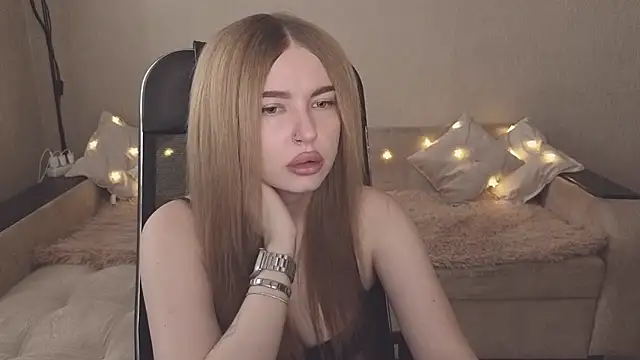 ViolettaLopez online show from October 2025 09:48:01 AM